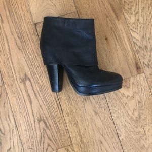 Beautiful Black Ash Booty